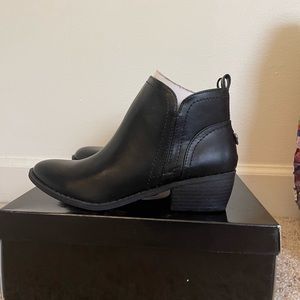 Guess Boots